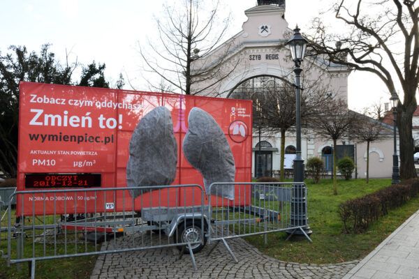 Installation of large set of lungs that mimic the effects of air pollution inside the human body in Krakow, Poland