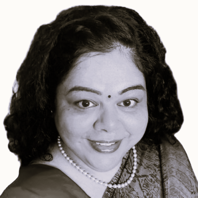 Headshot of Aparna Arya